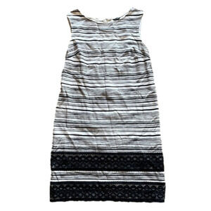 Ann Taylor Women's Size 4 Sleeveless Sheath Black & White Dress
